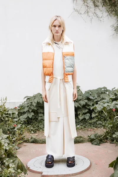 Look 14